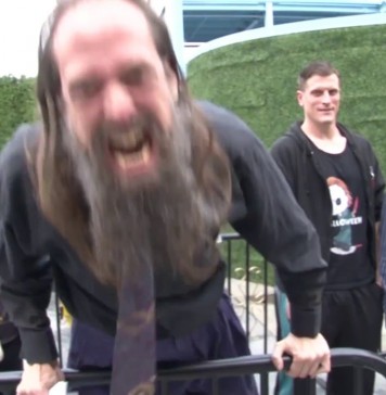 크아악! 도심 한복판 좀비떼!