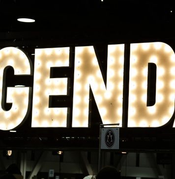 스트리트 패션 트렌드라면 ‘아젠다쇼’