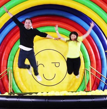 행복해지는 공간…이색 전시관 ‘해피 플레이스’