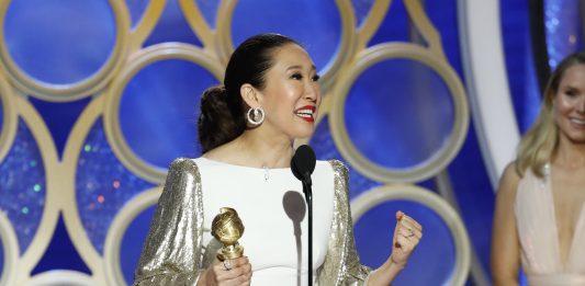 조연에서 주연, 그리고 최초 아시안 사회자가 된 샌드라 오