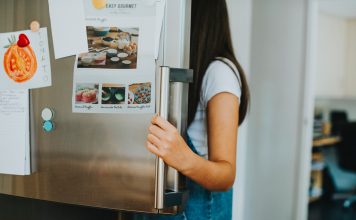 의외로 냉장 보관 필수인 식품 VS 냉장 필요 없는 식품