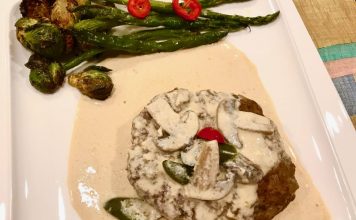 쌩스기빙데이에 함박 스테이크, 별미네!